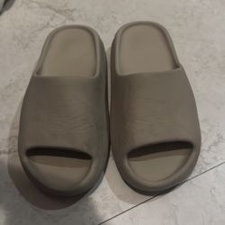 yeezys slide
