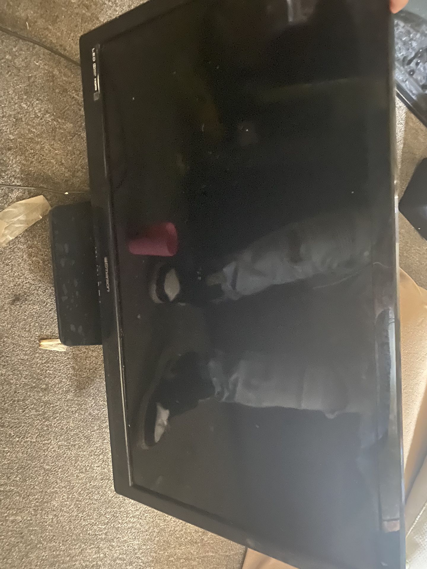 32 In Emerson Flatscreen Tv