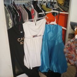 Lots Of Womens Clothes