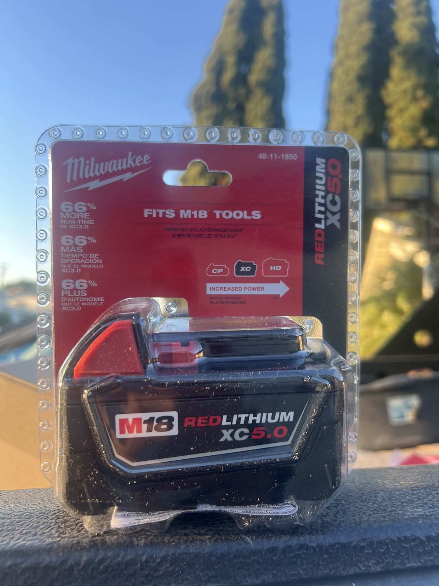 Battery M18