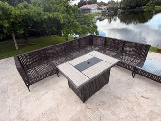 Outdoor patio furniture