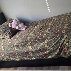 Twin Bed / Cama Twin