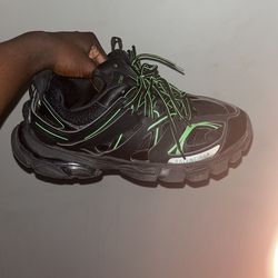 Track Runners Size 9.5