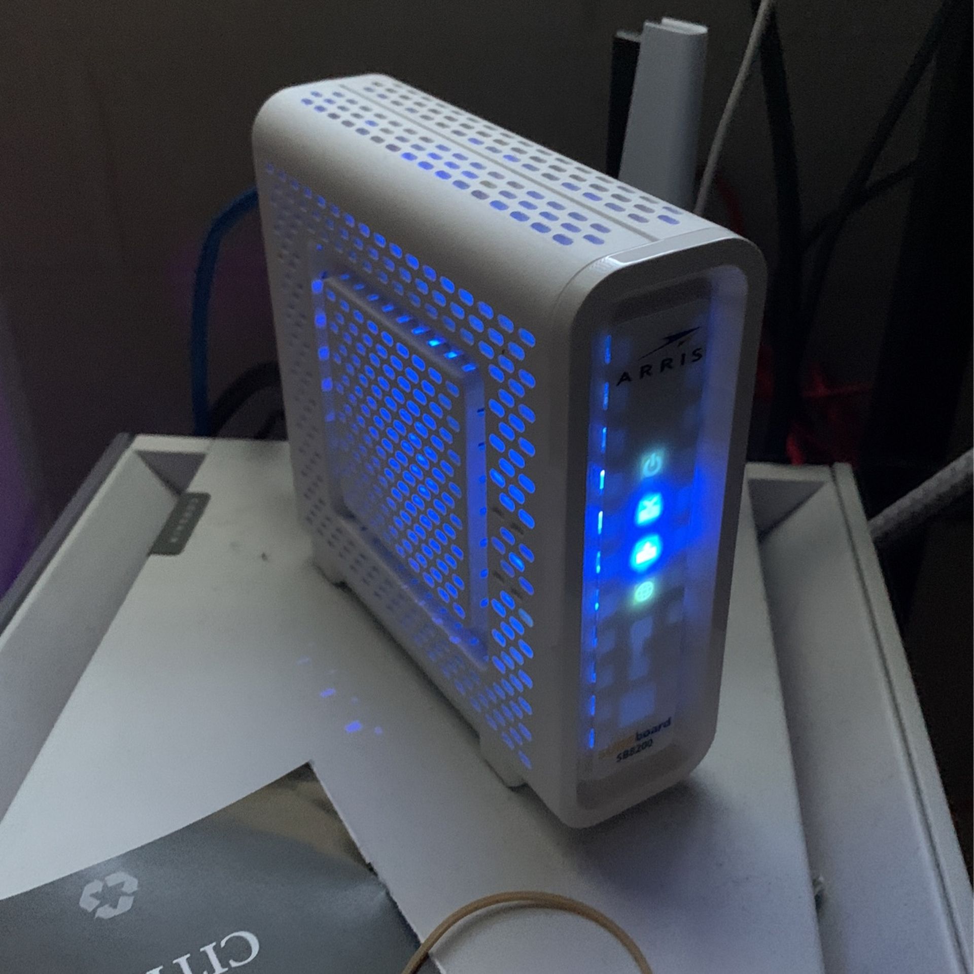 Arris SB8200 Modem