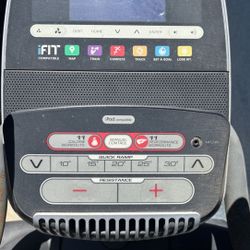 Adjustable Pro-Form 14.0RE Elliptical 