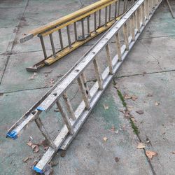 2 Extension Ladders - Werner 25ft And 21ft Aprox. $25 For Both