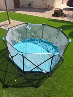 Regalo Extra Large Portable Play Yard