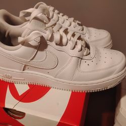 Nike Air Force 