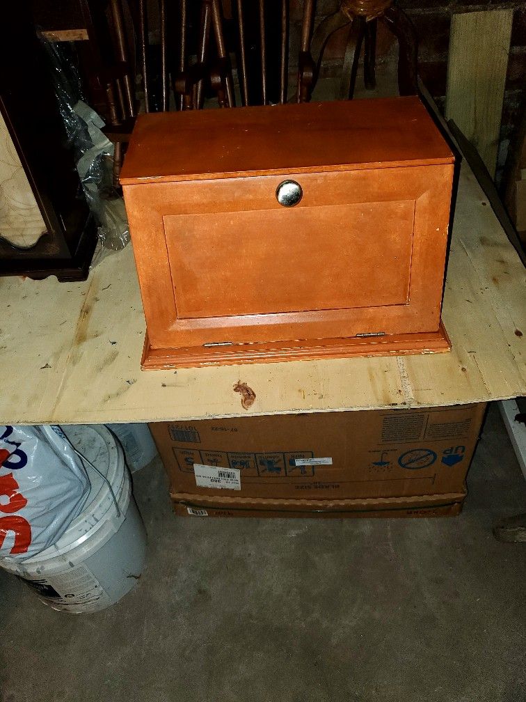Big Bread Box