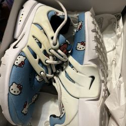 Nike Hello Kitty Shoes 