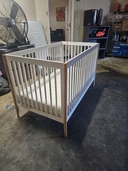 Modern White & Natural Wood Convertible Crib – AS IS