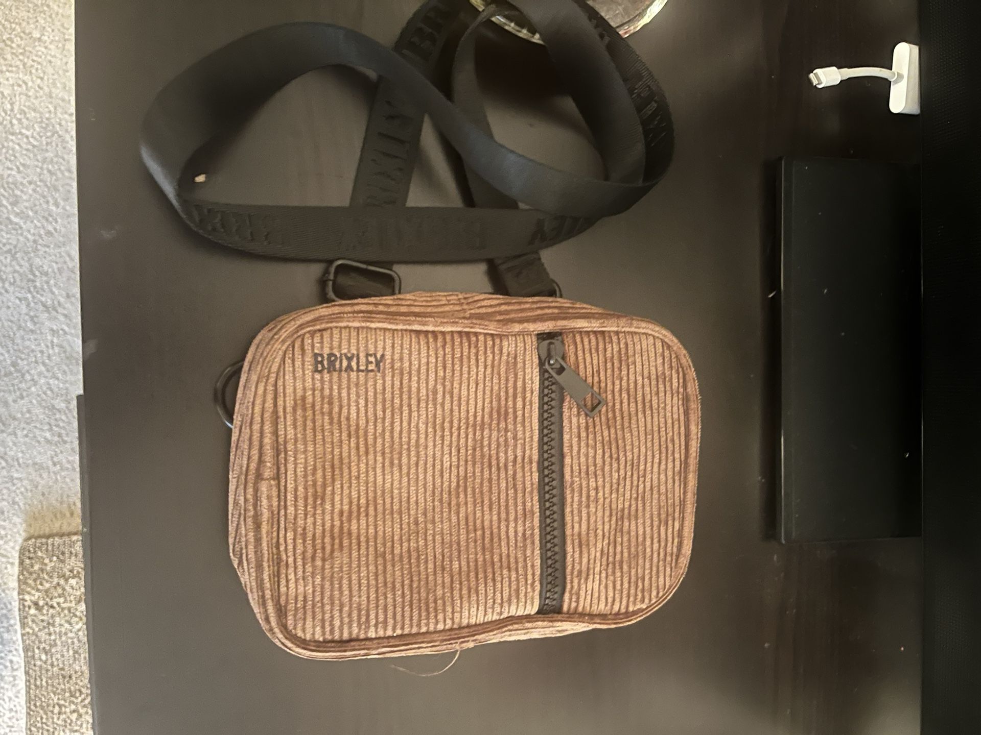 Brixley Messenger Bag