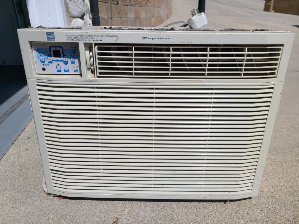 Free Frigidaire 18,500 Btu Air Conditioner 