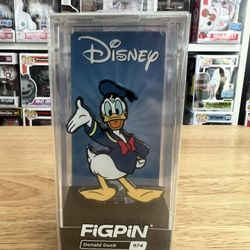 LIMITED 1000 PIECE Donald Duck Figpin 974 Enamel Pin Disney Walt Classic Cartoon