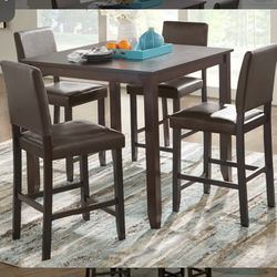 Dinette Table And 4 Chairs