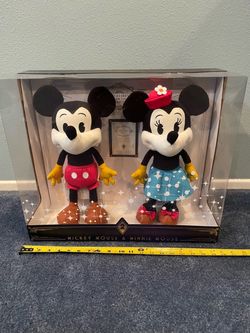 New Disney Treasures From The Vault Mickey & Minnie Plush Set