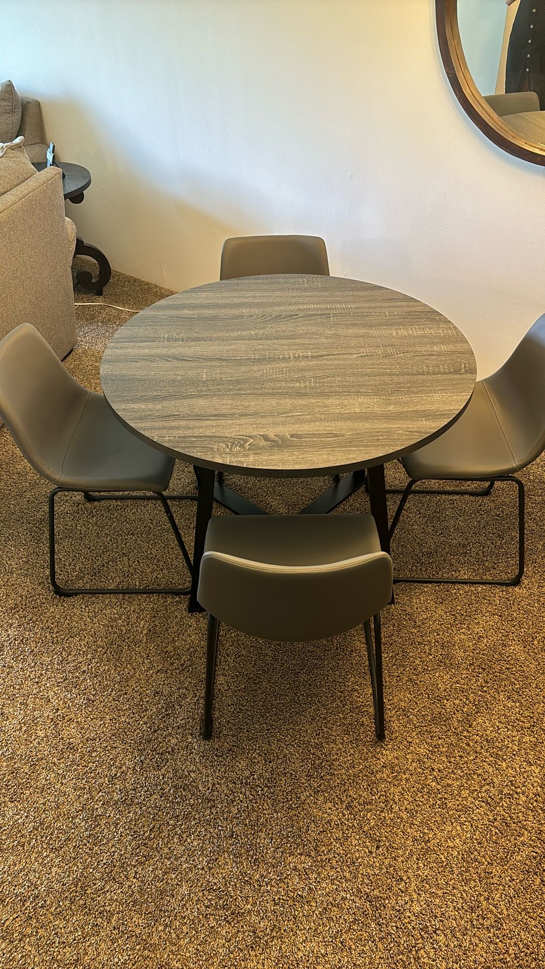 Round table w/ Chairs Included