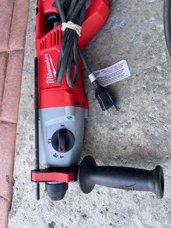 (09/30)Milwaukee 5262-21 SDs plus Rotary Hammer.