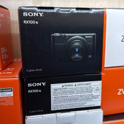 New Sony Cyber shot Rx100vii Camera 