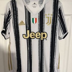 Juventus Ronaldo Jersey 