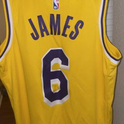 Lebron James Jersey 