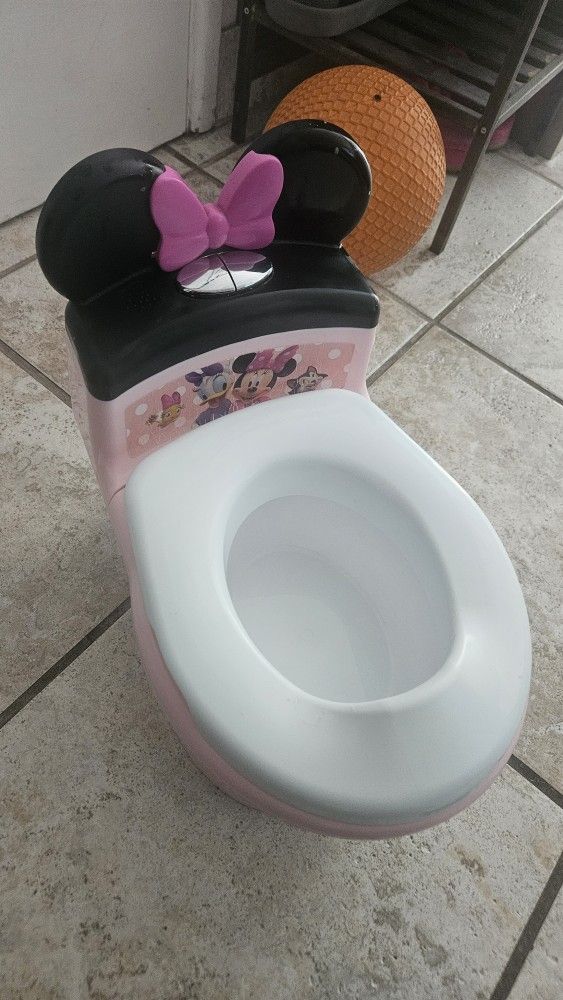 $15 Mini Mouse Potty Trainer