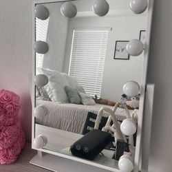 Mirror 