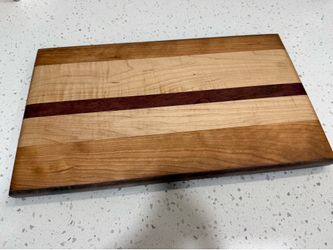 17”x9.75” hardwood cutting board