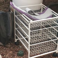 ☘️..elfa storage unit $39..