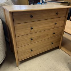 4 Drawer Oak Dresser - 36” x 18” x 32” 