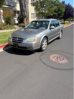 2003 Nissan maxima