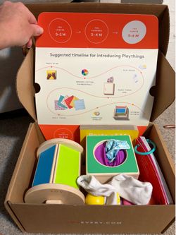 Lovevery play kit (5-6m)