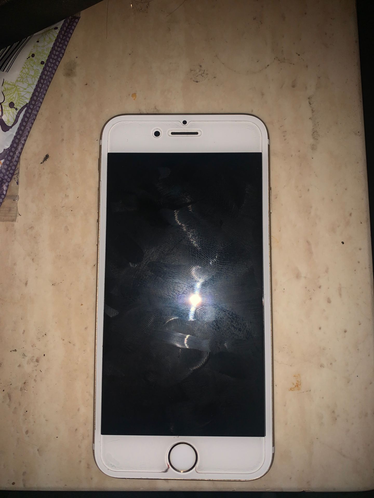 BROKEN IPHONE 6S