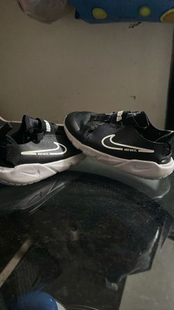 Black White Nike Kids 10c