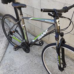Mens Giant Mountain  Bike