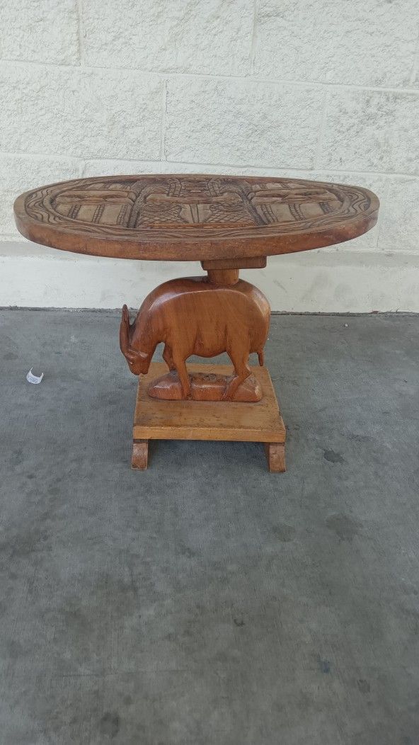 African Carving Woodside Table