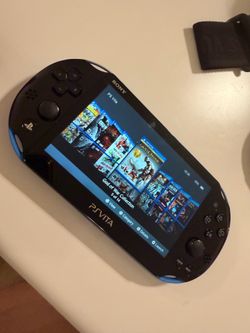 Psvita 2000 slim COMES WITH EVERYTHING YOU NEED AND MORE