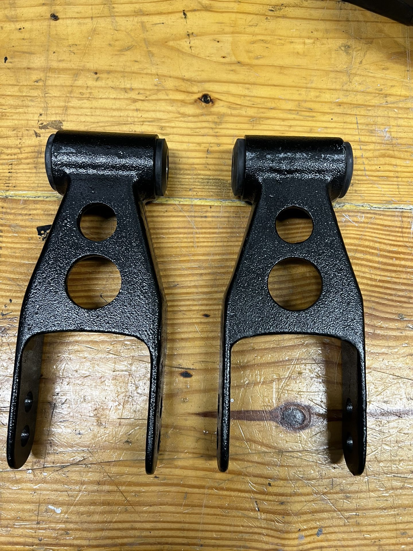 2” Rear drop shackles For Ford F-150 2004-2008