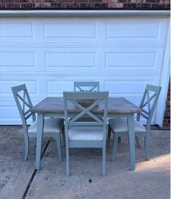 Farmhouse Dining Table Set with 4 Chairs