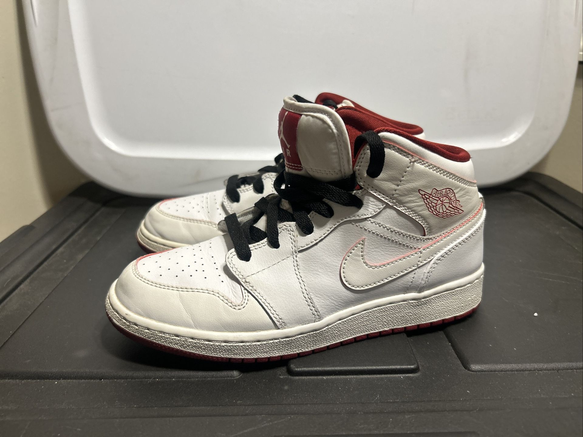 Pre-owned Air Jordan 1 Mid White / Red Size~5 YOUTH