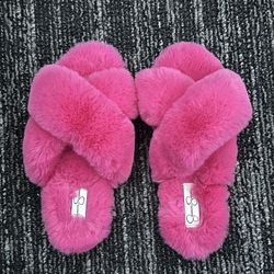 Jessica Simpson’s Slippers