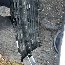 2019 Chevy 2500 Front Grill