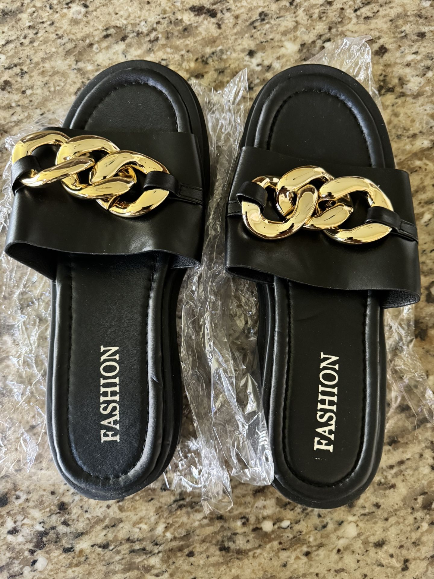 Chain Decor Slide Sandals(black) size 41