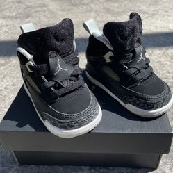 Nike Air Jordan Spizike BT Black/Cool Grey Mist-White Sz 4C Excellent Condition