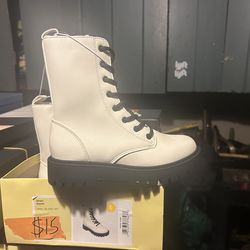 The treasure chest discount store