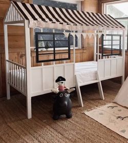 Twin Loft Bed in Black & White