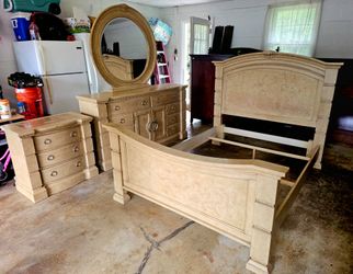 4 PIECE QUEEN BEDROOM SET