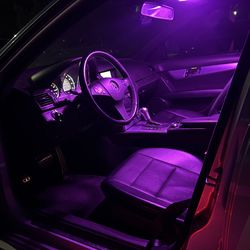 2009 Mercedes C300  Clean title