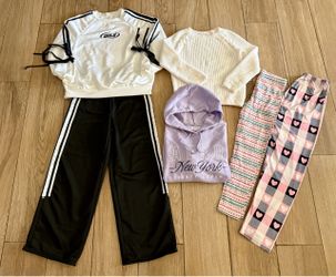 Girls Clothes 33 pieces plus extra items $30