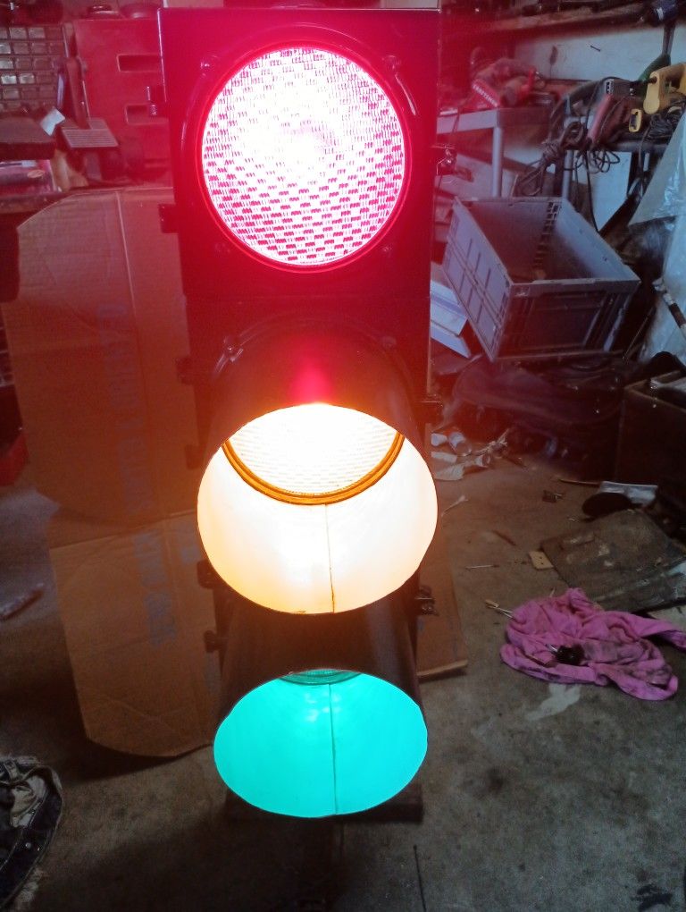 Econolite Traffic π¦ Light